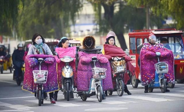 石墨烯电池、黑金电池、普通电池、锂电池，谁跑得远、寿命长？